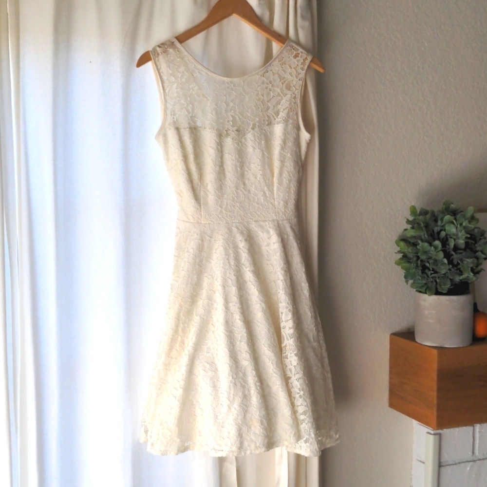 Gorgeous Lace Mini Dress - perfect for the bride to be!